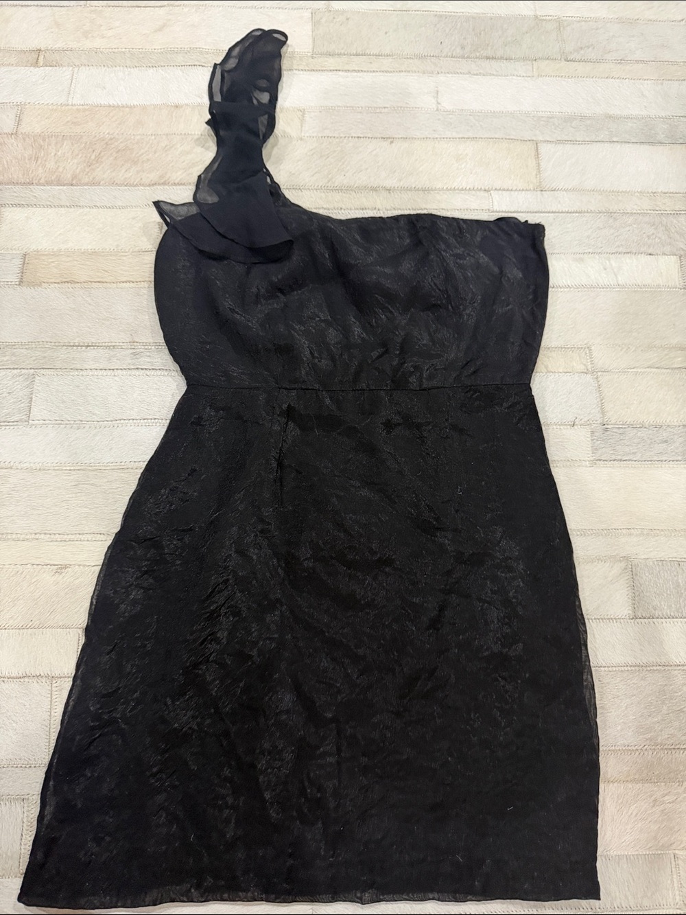 Isabel Lu Black One-Shoulder Cocktail Dress